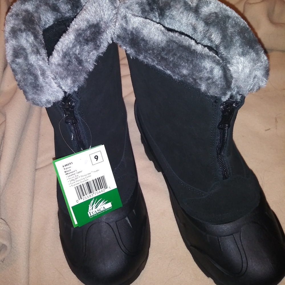 Ladies rugged boots